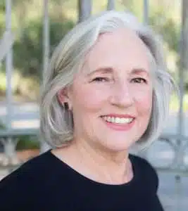 A photo portrait of a woman