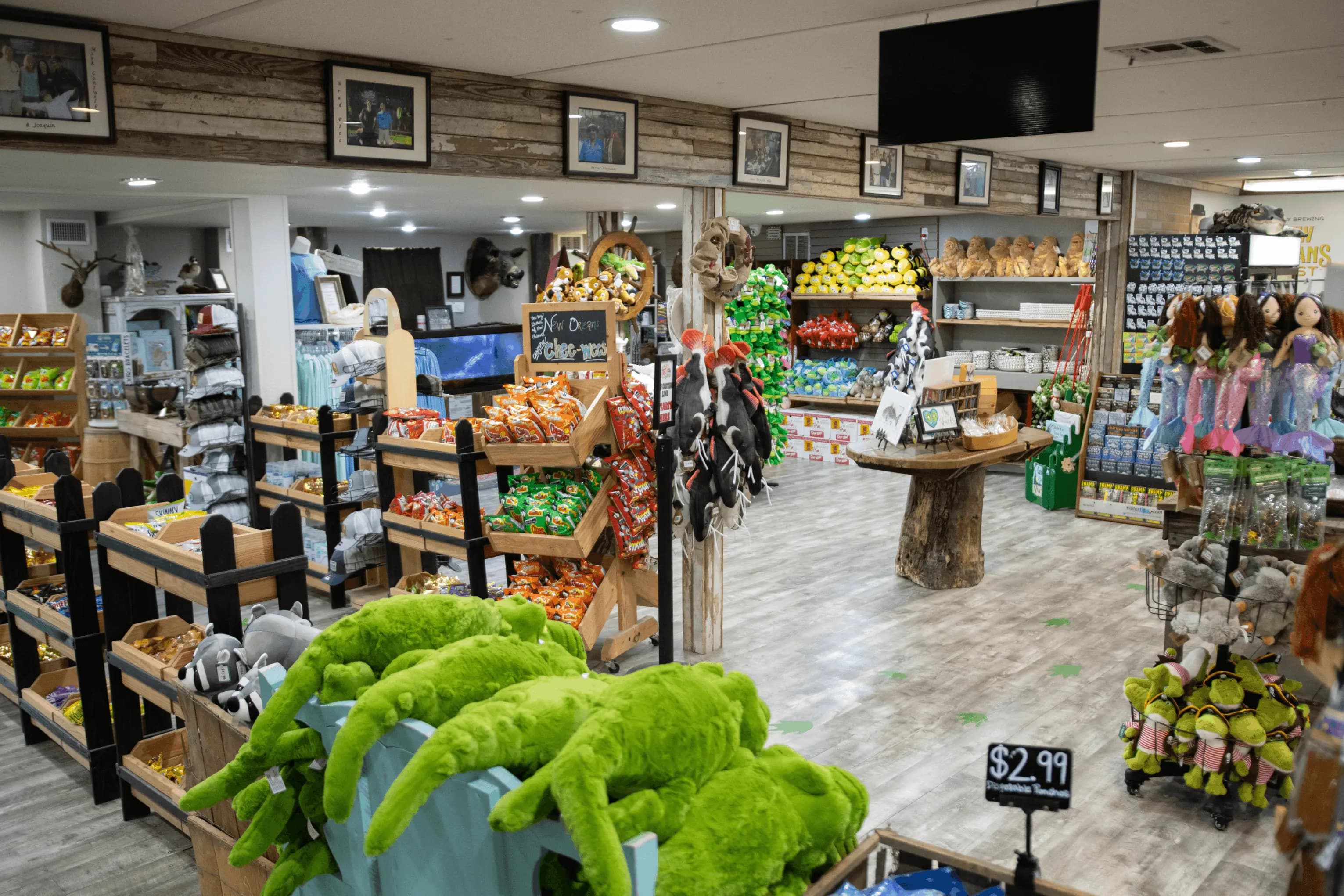 A wide-set photo of Cajun Encounter's Gift Shop